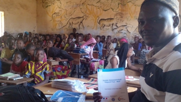 Mission de suivi des animations sur la paix aux écoles du groupe scolaire de Sirakoro Méguetana