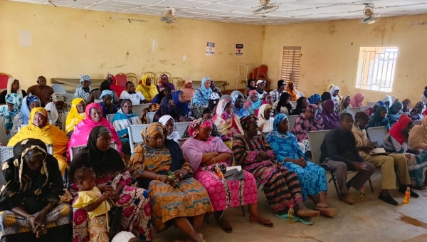 Nara: 𝐑𝐞𝐧𝐟𝐨𝐫𝐜𝐞𝐦𝐞𝐧𝐭 𝐝𝐮 𝐝𝐢𝐚𝐥𝐨𝐠𝐮𝐞 𝐞𝐧𝐭𝐫𝐞 𝐥𝐞𝐬 𝐜𝐨𝐦𝐦𝐮𝐧𝐚𝐮𝐭𝐞́𝐬 𝐞𝐭 𝐥𝐞𝐬 𝐚𝐜𝐭𝐞𝐮𝐫𝐬 𝐣𝐮𝐝𝐢𝐜𝐢𝐚𝐢𝐫𝐞𝐬 