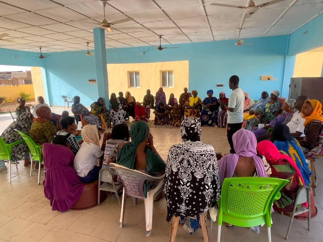 #Mopti | 𝐐𝐮𝐚𝐧𝐝 𝐥𝐞𝐬 𝐜𝐨𝐦𝐦𝐮𝐧𝐚𝐮𝐭𝐞́𝐬 𝐬'𝐢𝐧𝐟𝐨𝐫𝐦𝐞𝐧𝐭, 𝐞𝐥𝐥𝐞𝐬 𝐬'𝐚𝐟𝐟𝐢𝐫𝐦𝐞𝐧𝐭